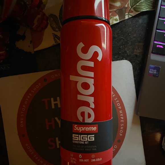 Supreme Sigg Thermos - Picture 2 of 4